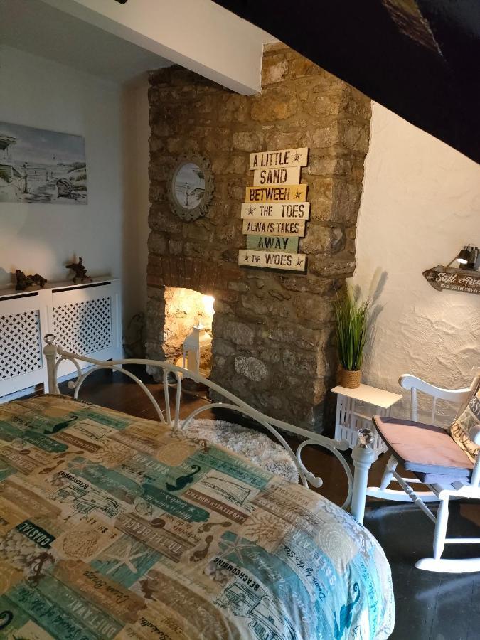 Fishermen'S Cottage With Log Burner, 2 Bathrooms & Sea Views From Garden Terraces Mumbles Exterior foto