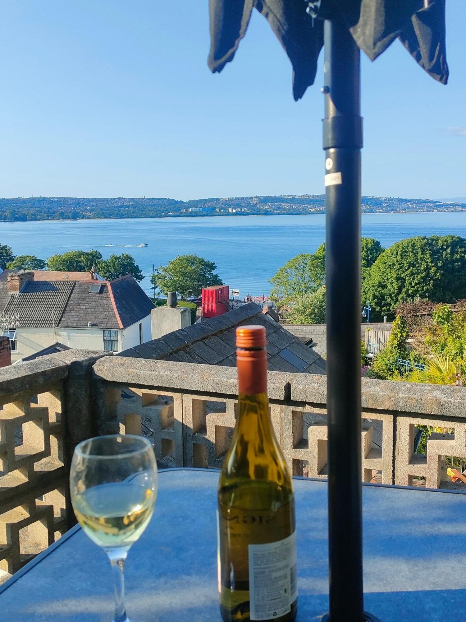 Fishermen'S Cottage With Log Burner, 2 Bathrooms & Sea Views From Garden Terraces Mumbles Exterior foto