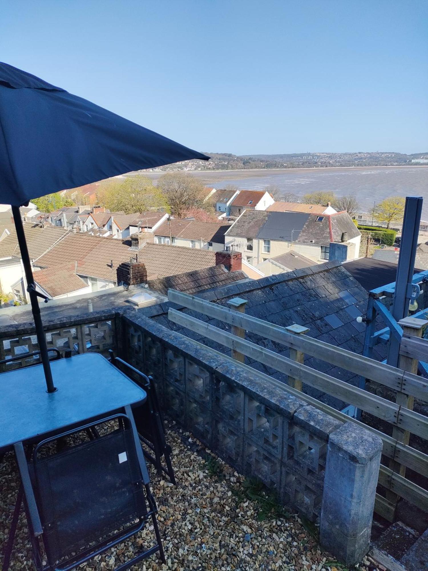 Fishermen'S Cottage With Log Burner, 2 Bathrooms & Sea Views From Garden Terraces Mumbles Exterior foto